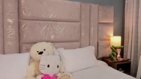 Annie online show from 09/20/25, 11:44