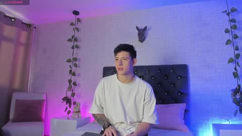 Snapshot of anniie_and_alex chatting on 12/03/24, 12:49 Annie Alex online show from 12/03/24, 12:49