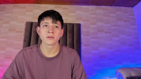 Snapshot of anniie_and_alex chatting on 01/12/25, 04:50 Annie Alex online show from 01/12/25, 04:50