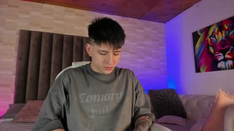 Snapshot of anniie_and_alex chatting on 01/15/25, 01:20 Annie Alex online show from 01/15/25, 01:20