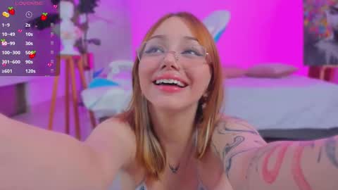 VIVIANNA online show from 11/14/25, 03:49