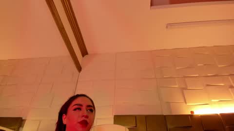 Annika online show from 03/04/25, 06:18