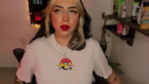 Annika online show from 12/20/25, 01:51