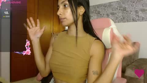 Snapshot of annitaserna chatting on 09/30/25, 03:17 AnnaS online show from 09/30/25, 03:17