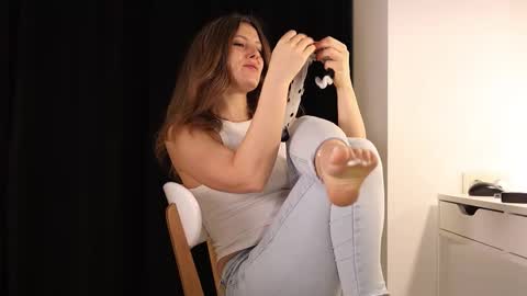 annittastar online show from 01/12/26, 03:56