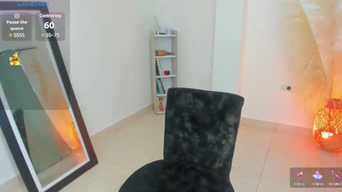 Anntonia Woods  online show from 02/11/25, 03:51