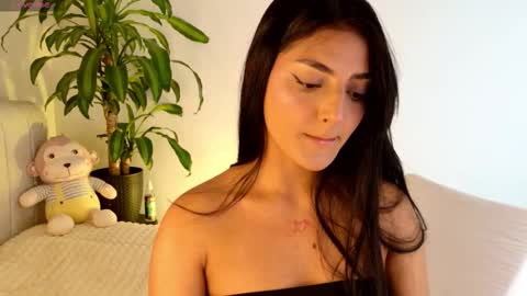 Snapshot of annubis_lia chatting on 09/22/25, 02:24 SOFIA INDEPENDENT MODEL online show from 09/22/25, 02:24