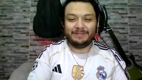 lion kennedy independent model moderator online show from 02/25/26, 04:33