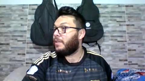 lion kennedy independent model moderator online show from 04/09/26, 06:52