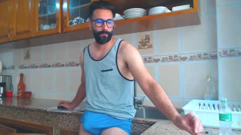 Snapshot of annuler_9 chatting on 09/19/25, 02:40 adrenalinE online show from 09/19/25, 02:40