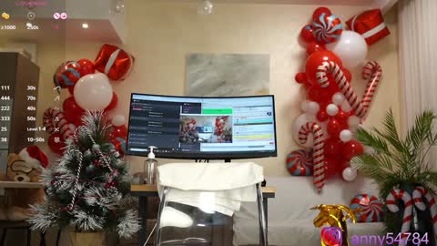 Snapshot of anny54784 chatting on 12/31/24, 10:12 anny54784 online show from 12/31/24, 10:12