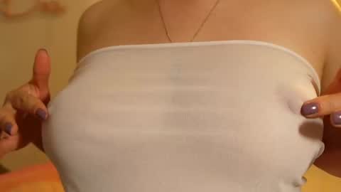 Anny online show from 10/07/25, 04:20