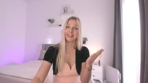 Anny online show from 03/08/26, 10:52