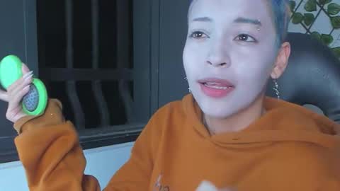 Anny online show from 11/24/25, 04:01