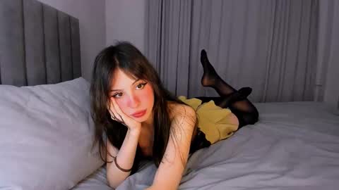 Snapshot of anny_leinhart chatting on 10/04/25, 09:46 Ana online show from 10/04/25, 09:46