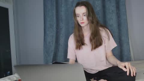 Snapshot of anny_meow chatting on 02/04/25, 09:10 Ann My current schedule is below online show from 02/04/25, 09:10