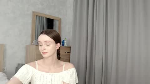 Snapshot of anny_meow chatting on 10/25/25, 06:35 Ann My current schedule is below online show from 10/25/25, 06:35