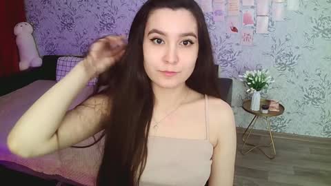 Annie online show from 12/07/24, 03:47