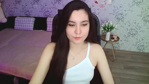 Annie online show from 12/28/24, 03:26