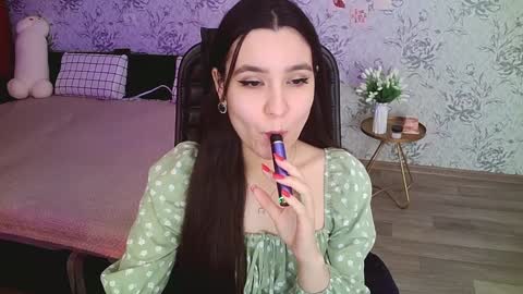 Annie online show from 01/17/25, 02:39