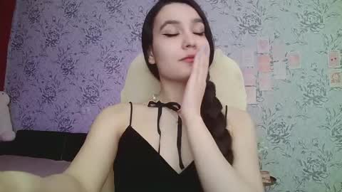 Annie online show from 03/06/25, 04:08