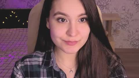 Annie online show from 04/10/26, 02:06