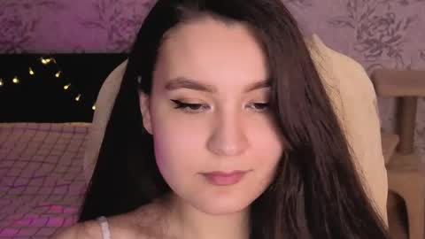 Annie online show from 05/16/26, 11:14