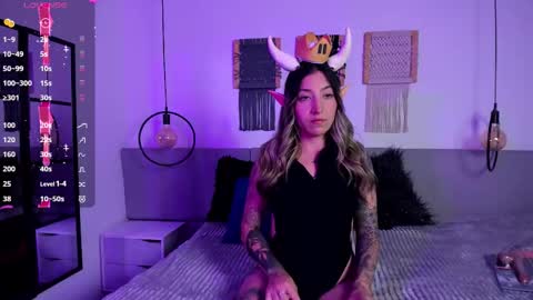 anny_stan online show from 09/23/25, 07:28