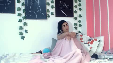    online show from 11/22/25, 03:11