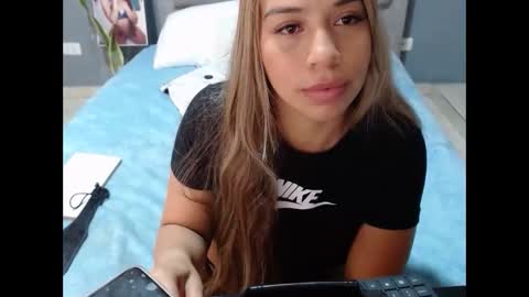 Anny Yeins online show from 03/01/25, 05:42