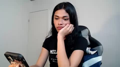 anok_yaii online show from 11/05/25, 07:41