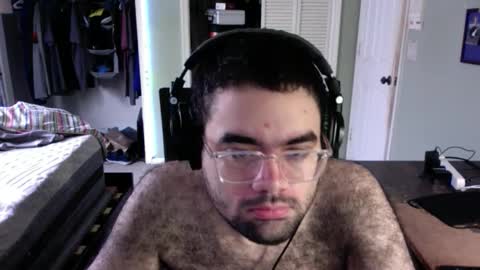 Snapshot of anonman12 chatting on 10/11/25, 03:10 anonman12 online show from 10/11/25, 03:10