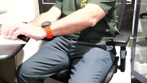 D online show from 04/19/26, 03:22