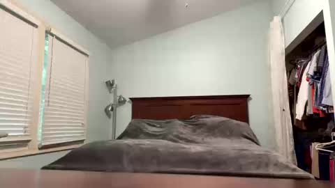 anonymousfrederick76 online show from 10/17/25, 10:01