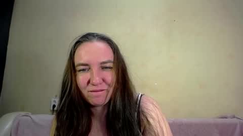 anora_ online show from 03/11/25, 02:10