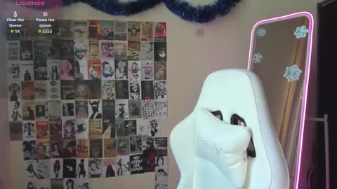 Anora online show from 01/08/26, 08:16