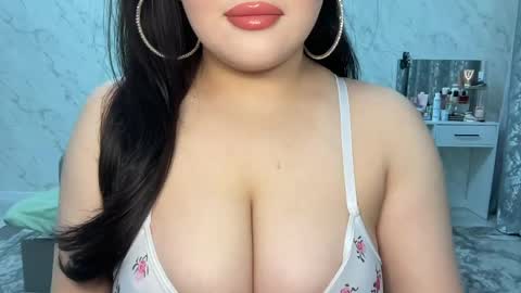 Any online show from 04/19/26, 04:39