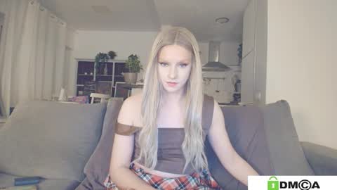 Sexy Ladybug online show from 02/21/26, 10:38