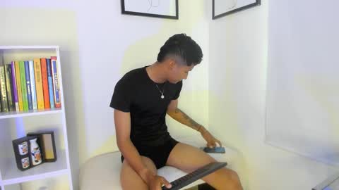 Snapshot of anozly chatting on 03/10/26, 02:55 anozly online show from 03/10/26, 02:55