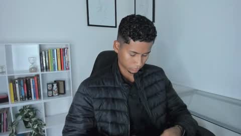 Snapshot of anozly chatting on 03/15/26, 11:22 anozly online show from 03/15/26, 11:22