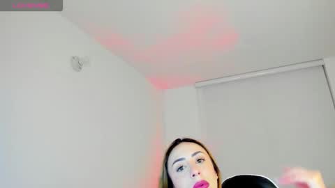 Snapshot of anthonelaa777 chatting on 10/01/25, 09:15 Anthonela online show from 10/01/25, 09:15