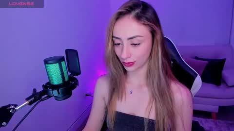 Snapshot of anthonelaa777 chatting on 10/11/25, 12:32 Anthonela online show from 10/11/25, 12:32