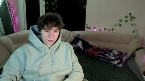 Snapshot of anthonycutie chatting on 04/30/26, 07:25 Anthony online show from 04/30/26, 07:25