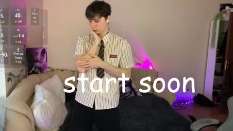 Snapshot of anthonycutie chatting on 05/08/26, 12:43 Anthony online show from 05/08/26, 12:43