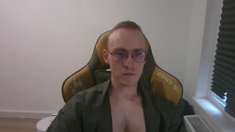 Snapshot of anthonythorn chatting on 03/15/26, 03:07 anthonythorn online show from 03/15/26, 03:07