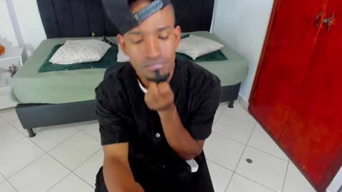 Snapshot of anthoy_wayans chatting on 03/05/25, 01:21 online show from 03/05/25, 01:21