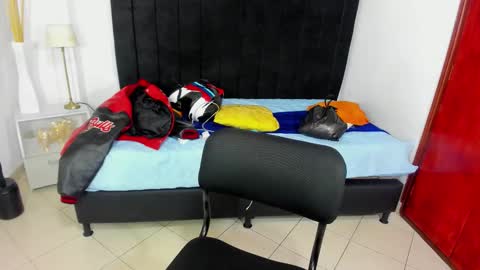       online show from 11/01/25, 12:56