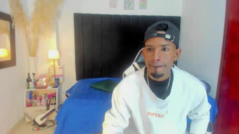 Snapshot of anthoy_wayans chatting on 02/21/26, 02:01 online show from 02/21/26, 02:01