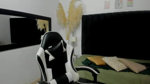       online show from 05/17/26, 12:19