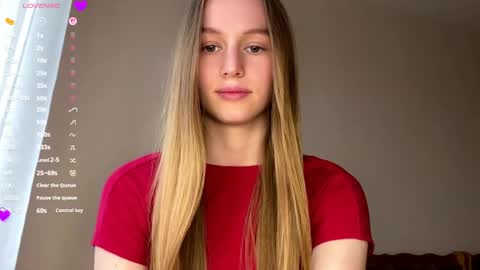 Snapshot of antionettepulgarin chatting on 05/09/26, 03:39 Viktoria online show from 05/09/26, 03:39